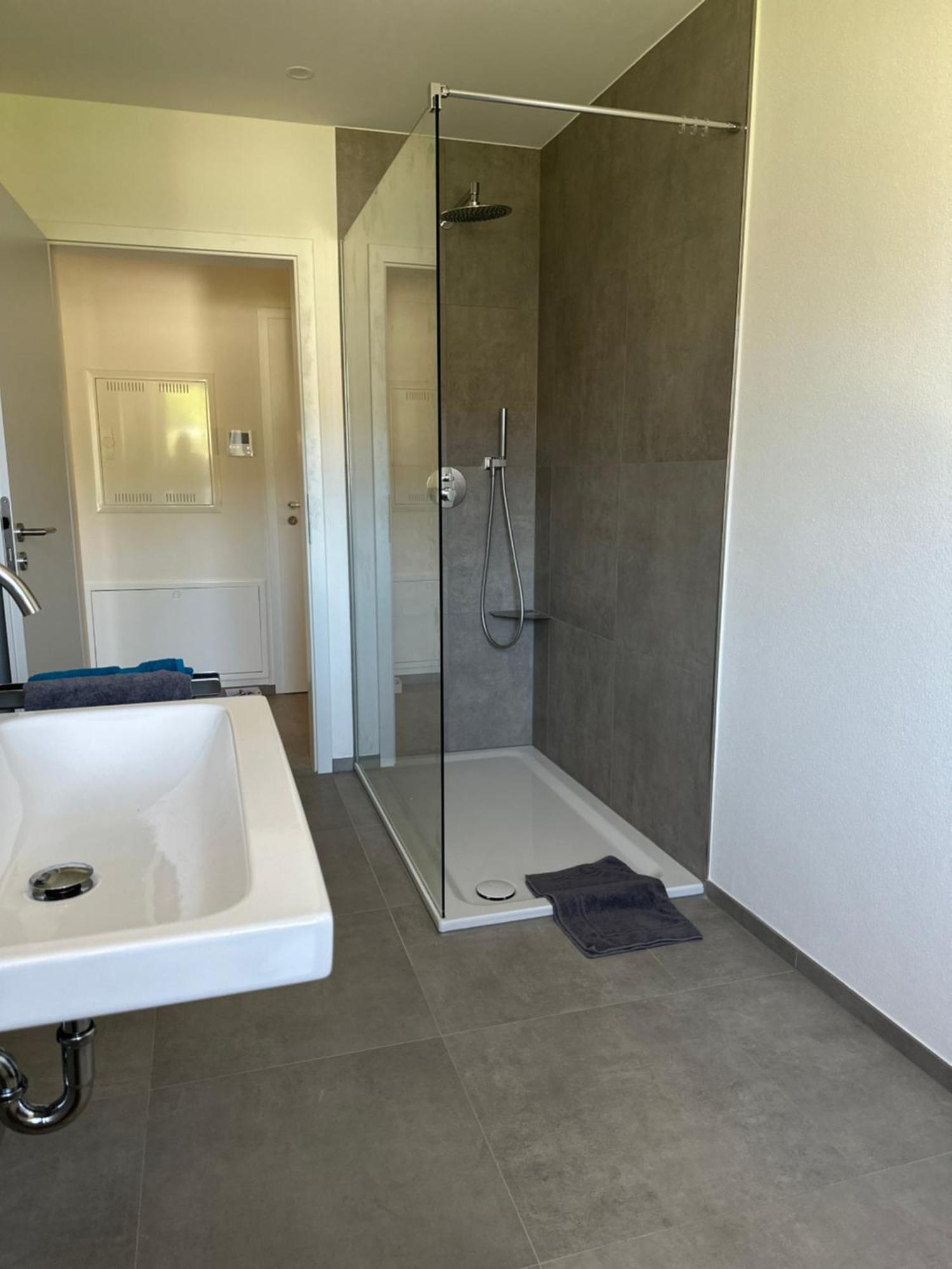 Moselappartements By Weingut Marco Adamy Losnich Exterior photo