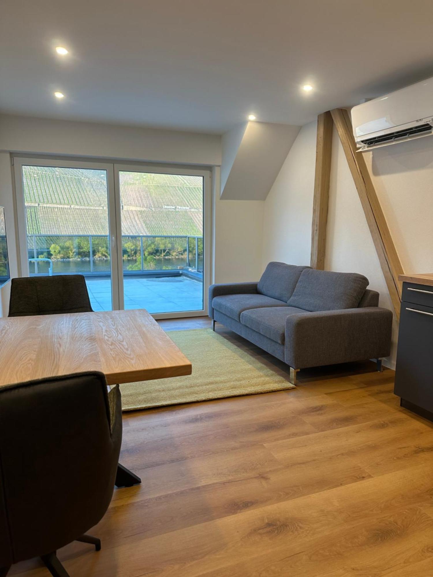 Moselappartements By Weingut Marco Adamy Losnich Exterior photo